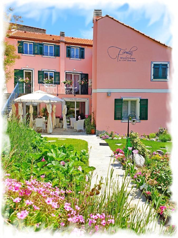 Casa Vacanze Family Албисола Супериоре Екстериор снимка
